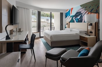 Room, 1 King Bed, Terrace, Poolside