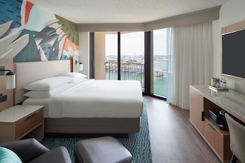 Room, 1 King Bed, Bay View