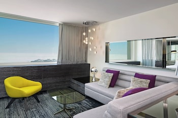 Suite, 1 Bedroom, Lake View