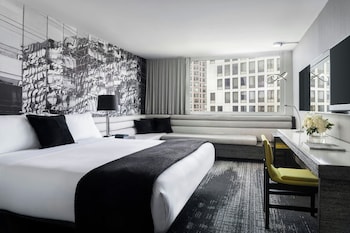 Room, 1 King Bed, City View