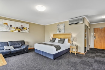 Premier Room, 1 King Bed