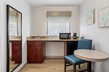 Standard Room, 2 Queen Beds, Non Smoking, Refrigerator & Microwave