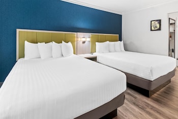 Standard Room, 2 Queen Beds, Refrigerator & Microwave, Courtyard Area