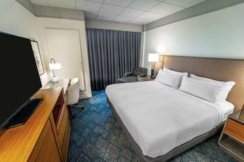 Room, 1 King Bed, Patio