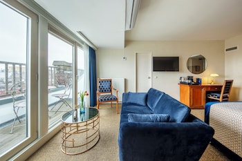 Superior Room, 1 Queen Bed, Balcony