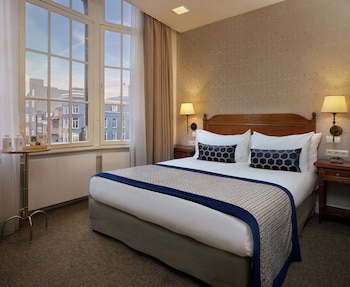 Room, 1 Queen Bed, Canal View