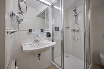 Room, 1 Queen Bed, Canal View