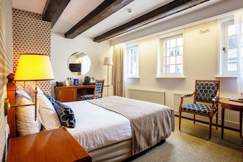 Standard Room, 1 Queen Bed