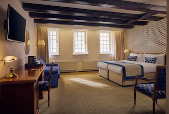 Superior Room, Multiple Beds, Courtyard View