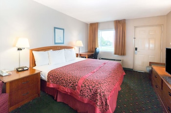 Standard Room, 1 Queen Bed