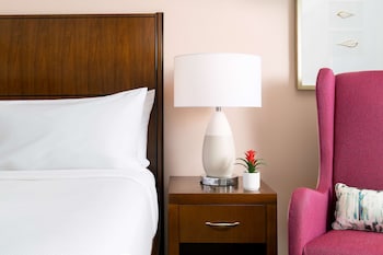 Comfort Room, 1 King Bed with Sofa bed