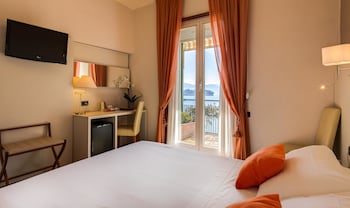 Standard Room, Multiple Beds, Terrace, Sea View
