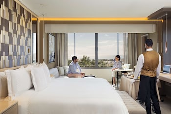 Ambassador Executive Junior Suite