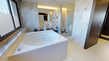 Royal Suite (Ambassador)