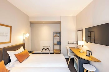 Comfort Room, 2 Twin Beds, Smoking