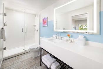 Garden View Room, 2 Queen Beds - Newly Renovated