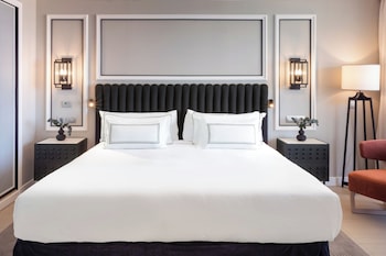 The Level, Suite, Terrace