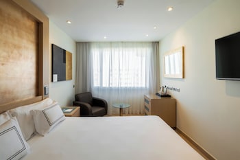Melia Room, Room