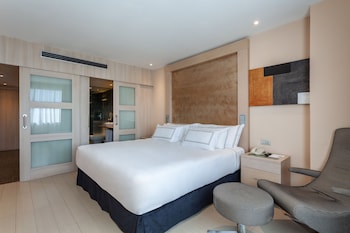 Room (Melia Double Bed)