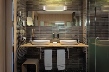 The Level, Premium Room