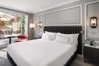The Level, Suite, Terrace