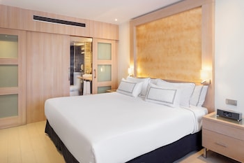 Room (Melia The Level)