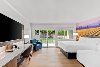 Standard Room, 2 Queen Beds, Non Smoking