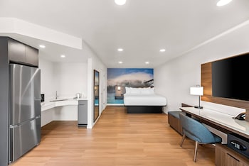 Room, 1 King Bed, Accessible, Non Smoking