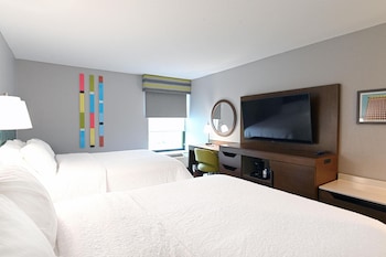 Room, 2 Queen Beds, Accessible, Non Smoking