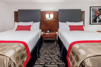 Room, 2 Double Beds, Non Smoking, Balcony (Private)