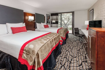 Room, 2 Double Beds, Non Smoking, Balcony (Private)