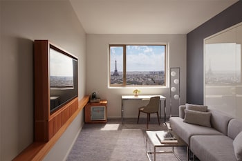 Eiffel Tower Suite