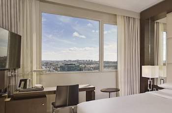 King Bed Room