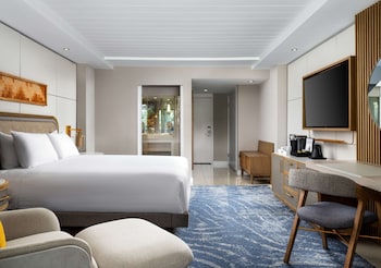 Room, 1 King Bed, Ocean View (High Floor)