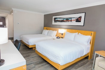 Room, 2 Queen Beds