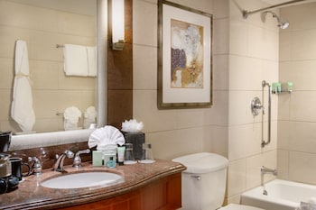 1 King Bed, Water View, No Resort Fees - (Mobility Accessible, Tub)