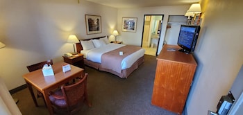 Standard Room, 1 King Bed