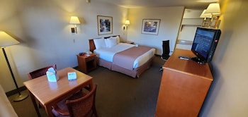 Standard Room, 1 King Bed, Accessible
