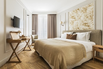 Elegance Room