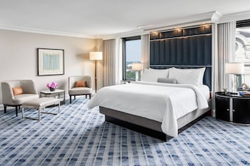 Room, 1 King Bed (Hearing Accessible)
