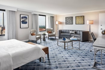 Suite, 1 King Bed