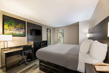 Standard Room, 1 Queen Bed, Non Smoking