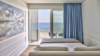 Luxury Triple Room