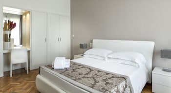 Classic Triple Room, Balcony