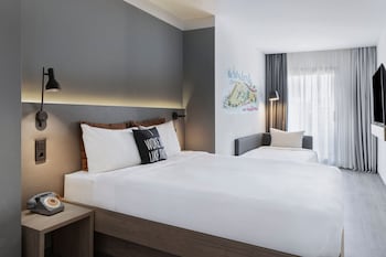 Room, 1 Queen Bed with Sofa bed, Balcony
