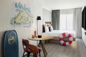 Room, 1 Queen Bed, Balcony
