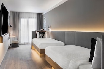 Room, 2 Twin Beds, Balcony