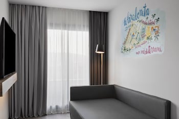 Room, 1 Queen Bed with Sofa bed, Balcony