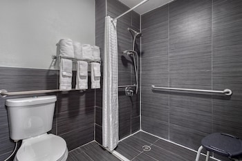 Suite, 1 King Bed, Accessible, Non Smoking
