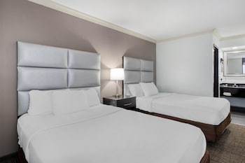 Standard Room, 2 Double Beds, Non Smoking, Refrigerator & Microwave